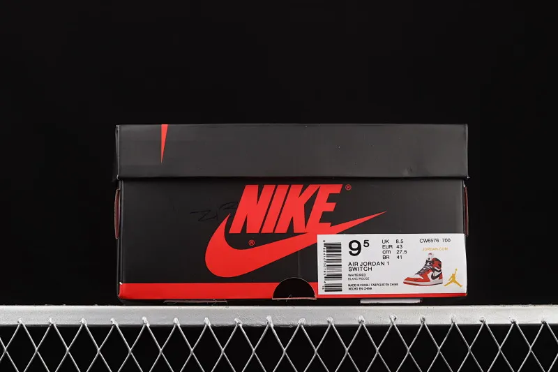 All categories Air Jordan Jordan series basketball shoes Air Jordan 1 High Z version Air Jordan 1 Switch AJ1 Joe 1 burgundy zipper high-top cultural basketball shoes CW6576-700
